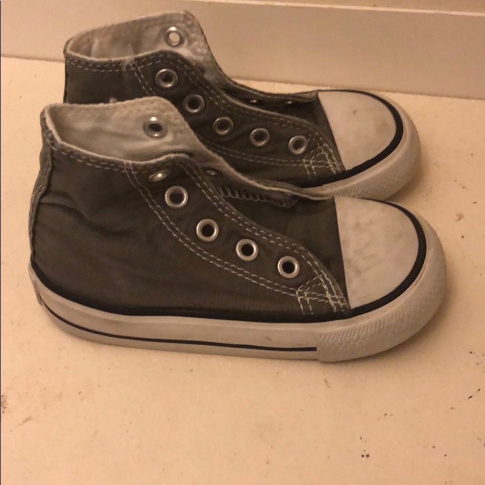 Grey Converse - Picture 4 of 4